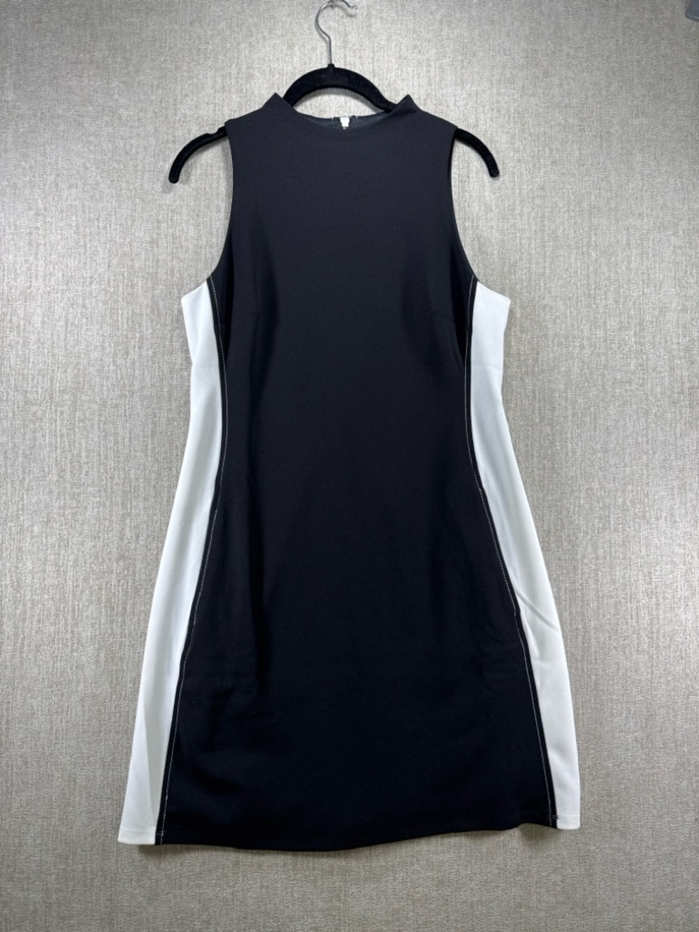 NWT Donna Morgan Black and White Collorblock Sheath Dress Sleeveless Size 4